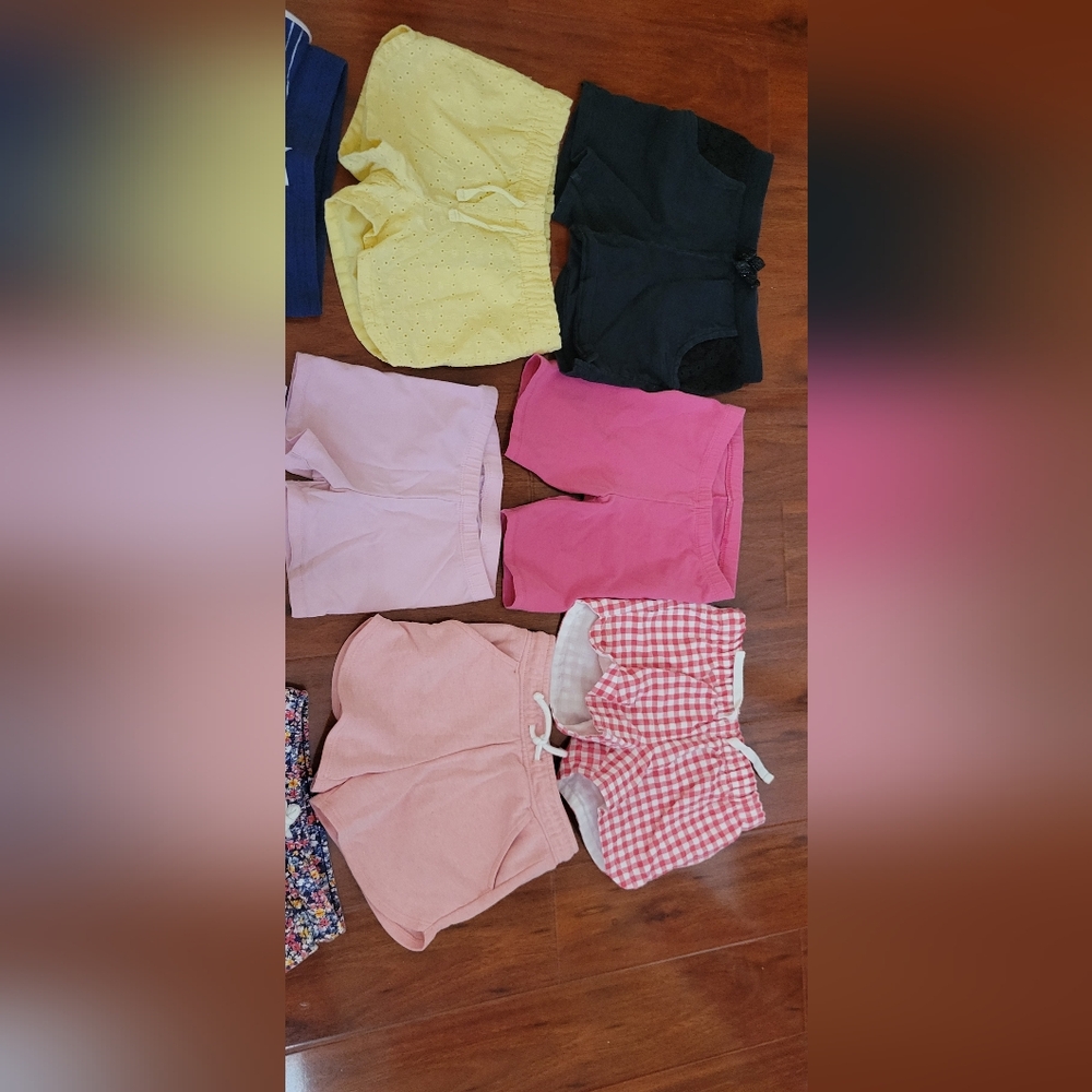 Girls shorts bundle - Picture 5 of 9